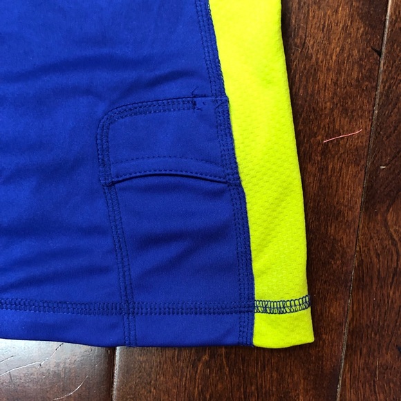 Tek Gear exercise shirt. - Picture 3 of 4